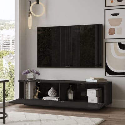 Musta Vivano Fiona TV-taso olohuoneessa, jossa seinään kiinnitetty televisio ja moderni sisustus